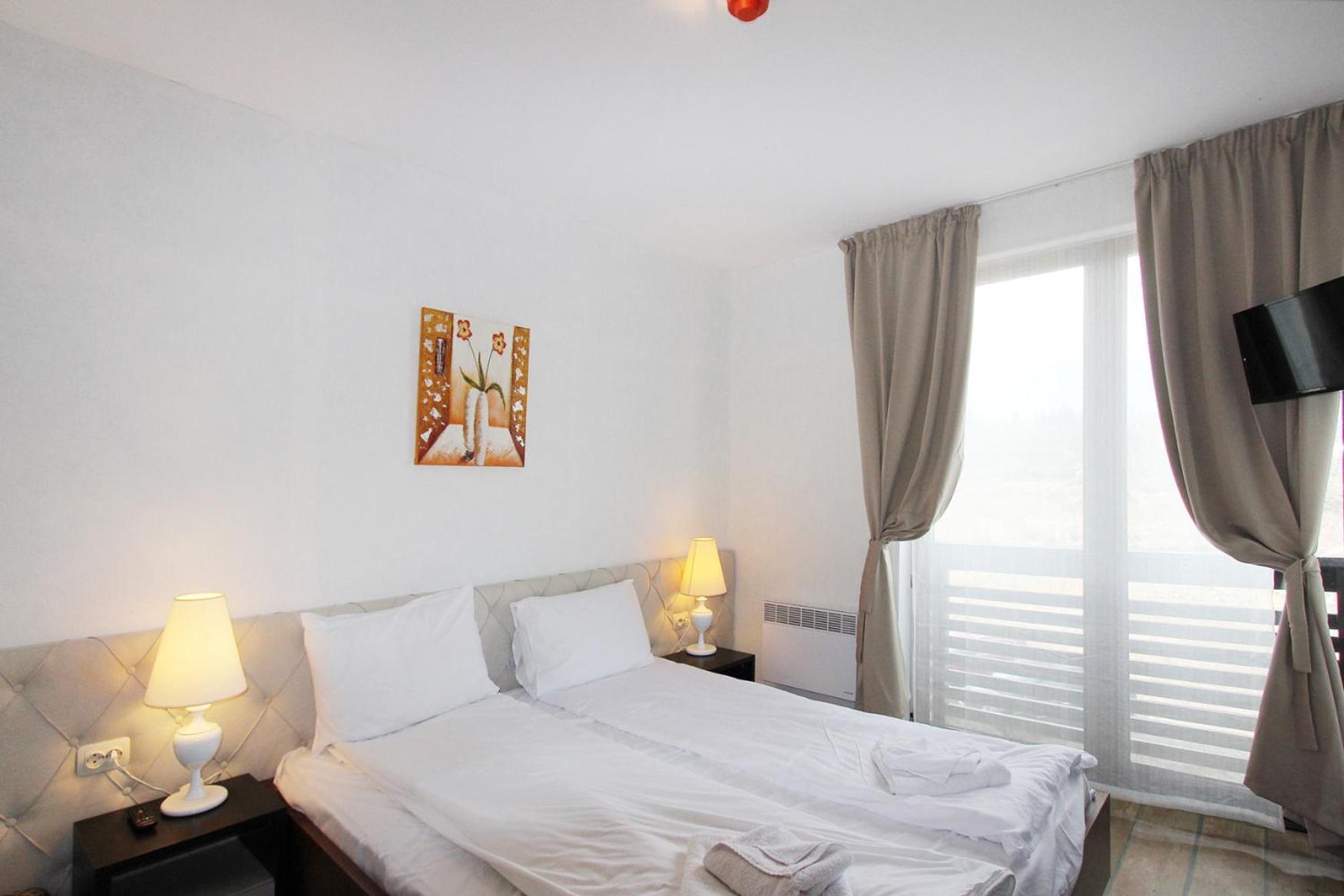 Alpine Lodge Bansko Apartments Buitenkant foto