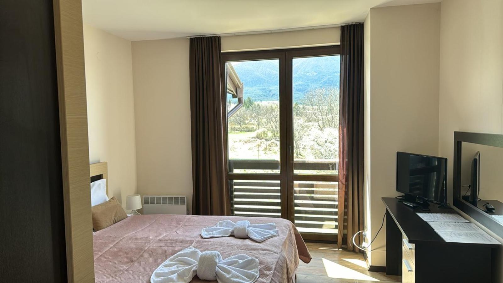 Alpine Lodge Bansko Apartments Buitenkant foto